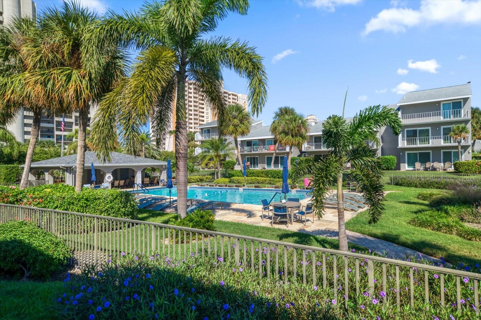 SAND KEY CONDO-BAYSIDE GARDENS III - Residential