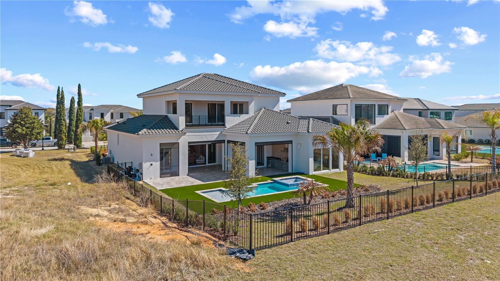 BELLA COLLINA EAST SUB - Residential