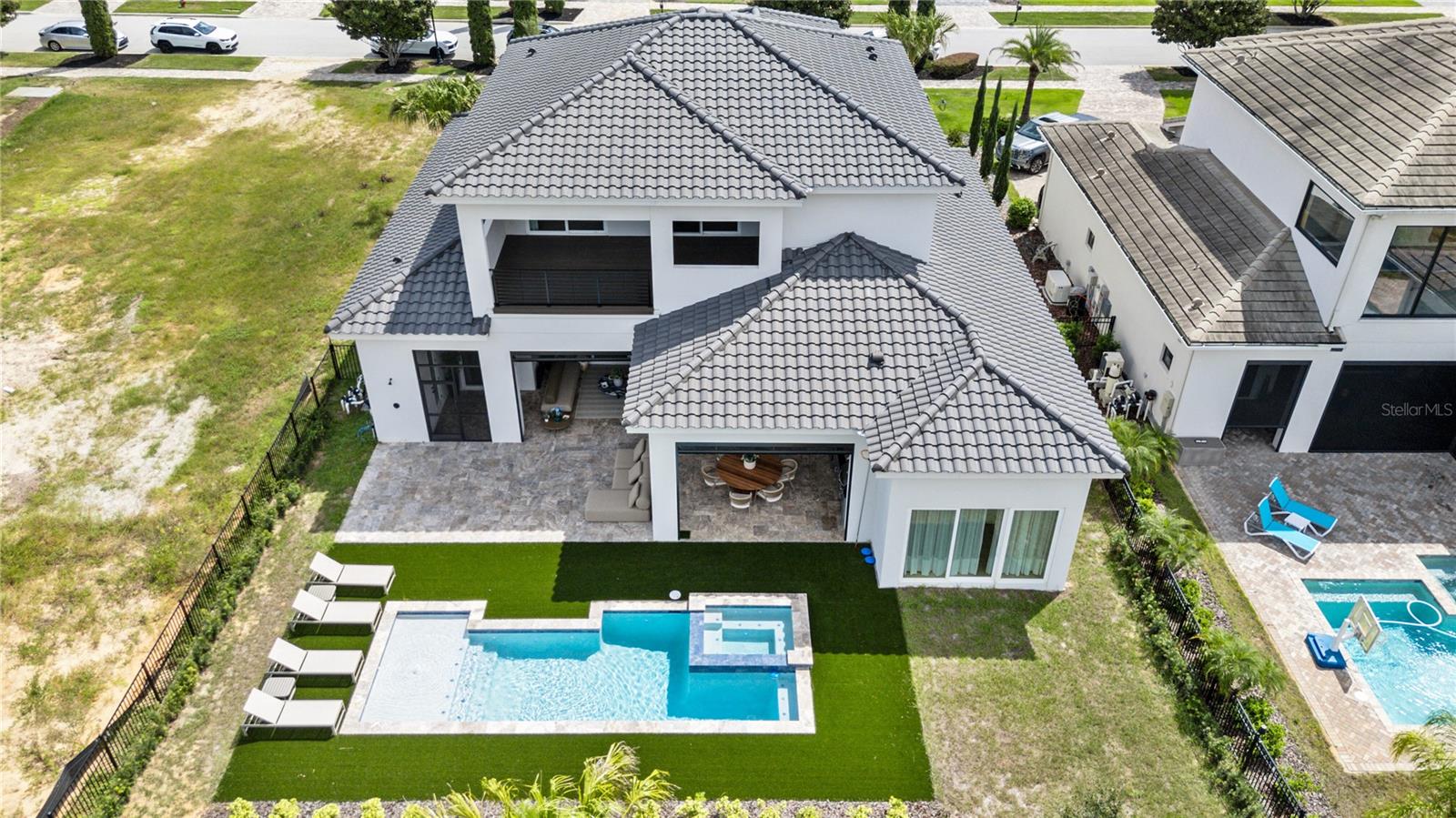 BELLA COLLINA EAST SUB - Residential