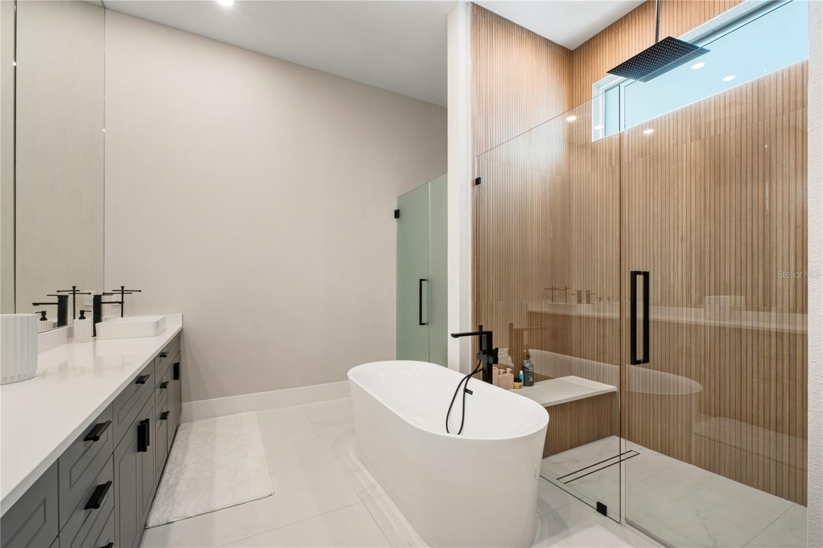 BELLA COLLINA EAST SUB - Residential