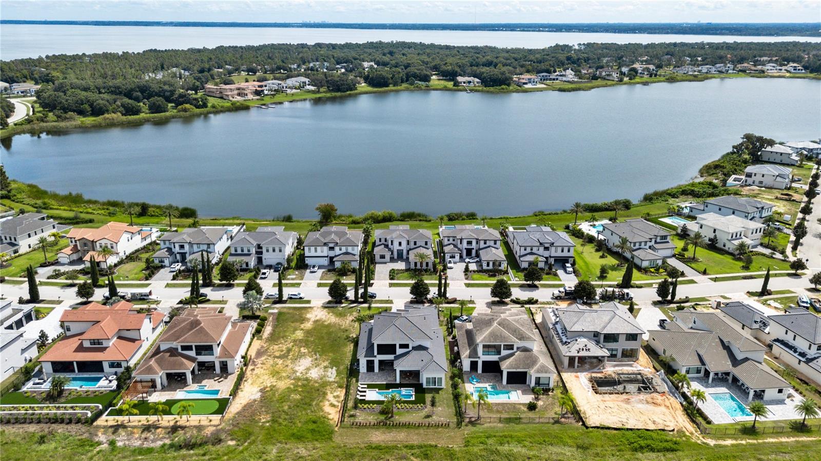 BELLA COLLINA EAST SUB - Residential