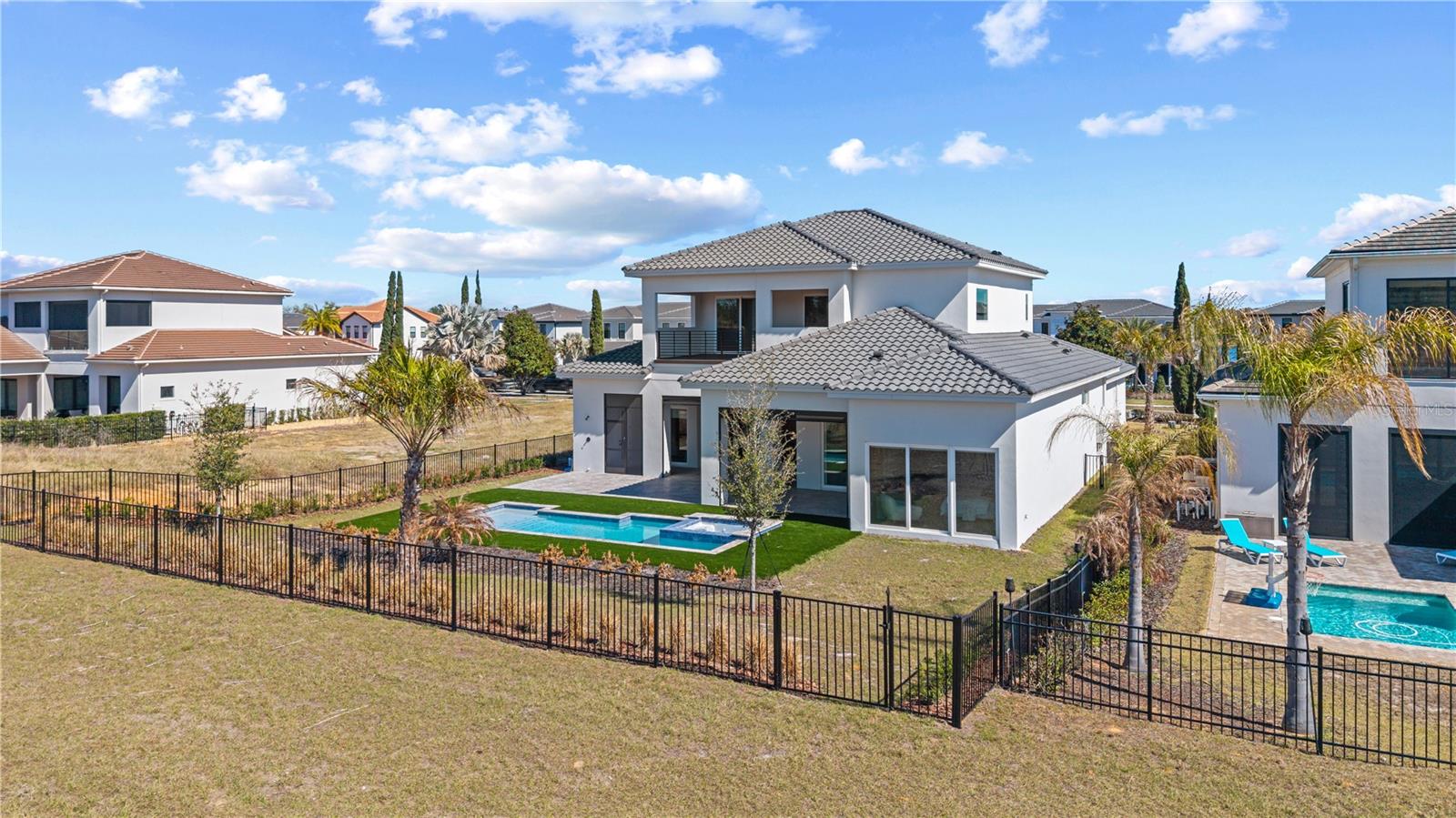 BELLA COLLINA EAST SUB - Residential