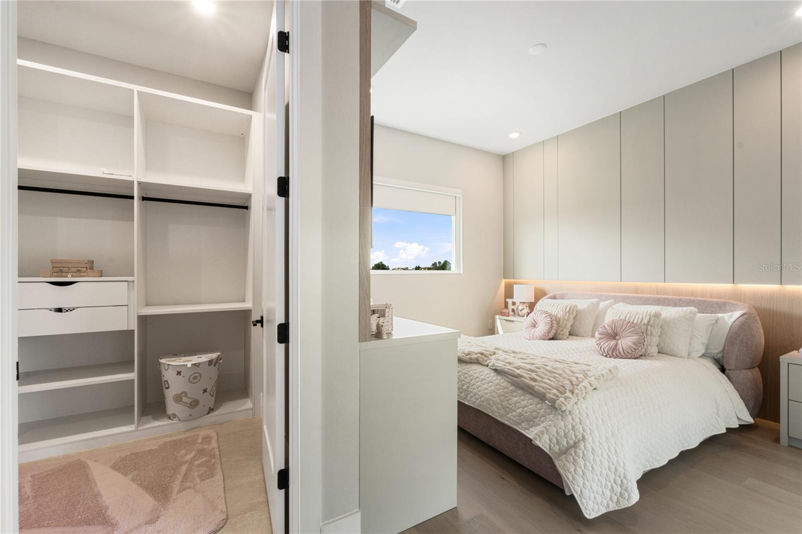 BELLA COLLINA EAST SUB - Residential