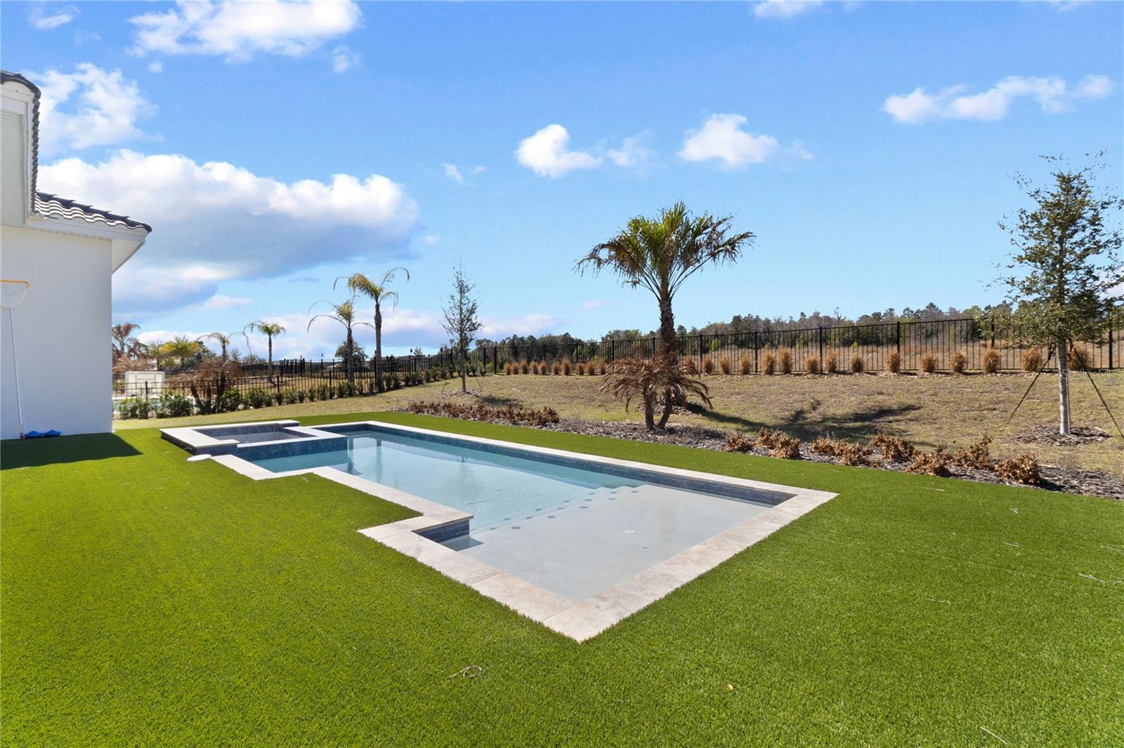BELLA COLLINA EAST SUB - Residential
