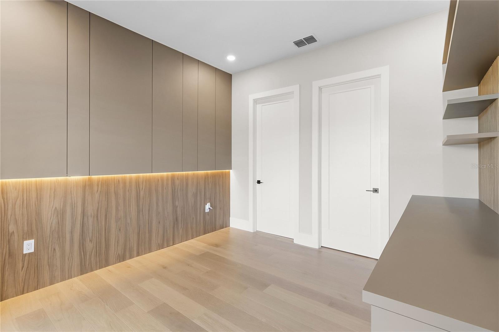 BELLA COLLINA EAST SUB - Residential