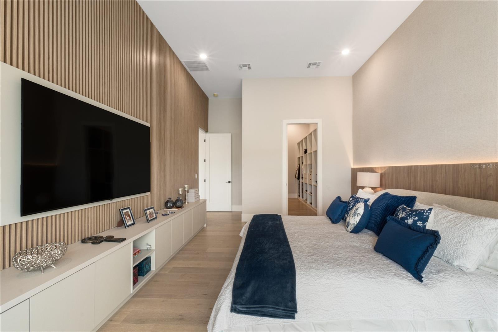 BELLA COLLINA EAST SUB - Residential