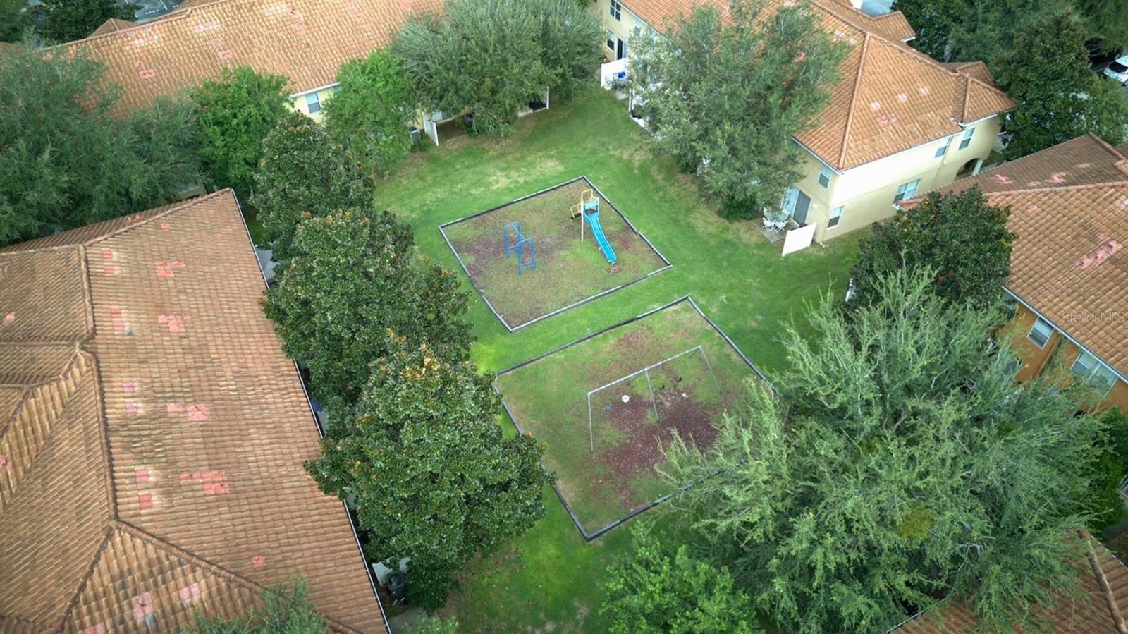 CRESTWYND BAY - Residential Lease