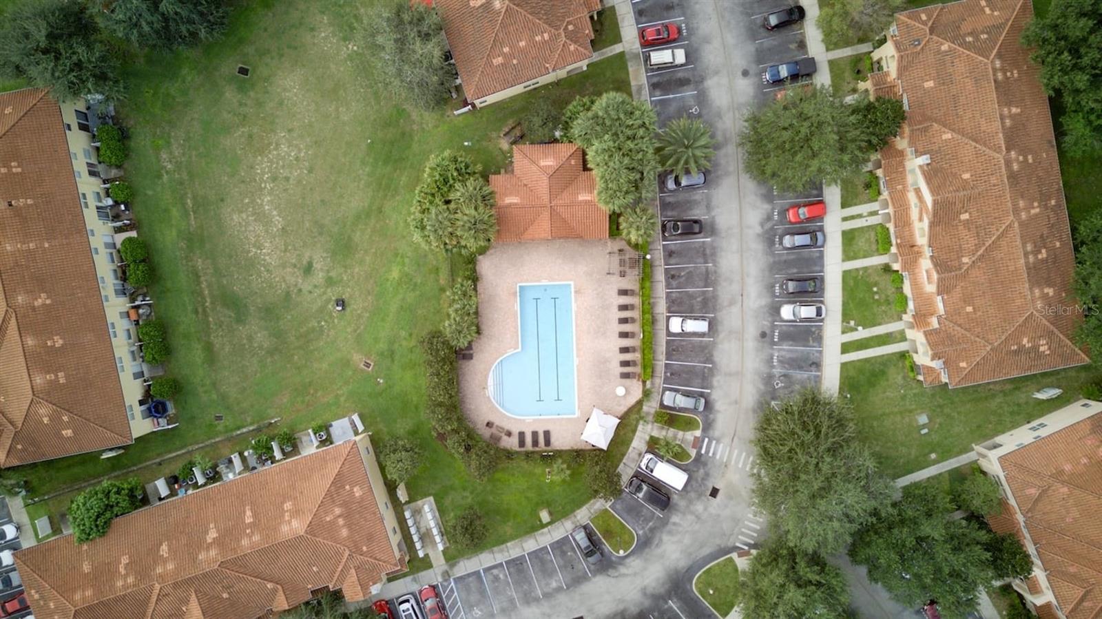 CRESTWYND BAY - Residential Lease