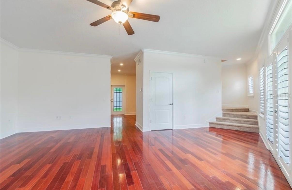 CLEVELAND PARK - Residential Lease