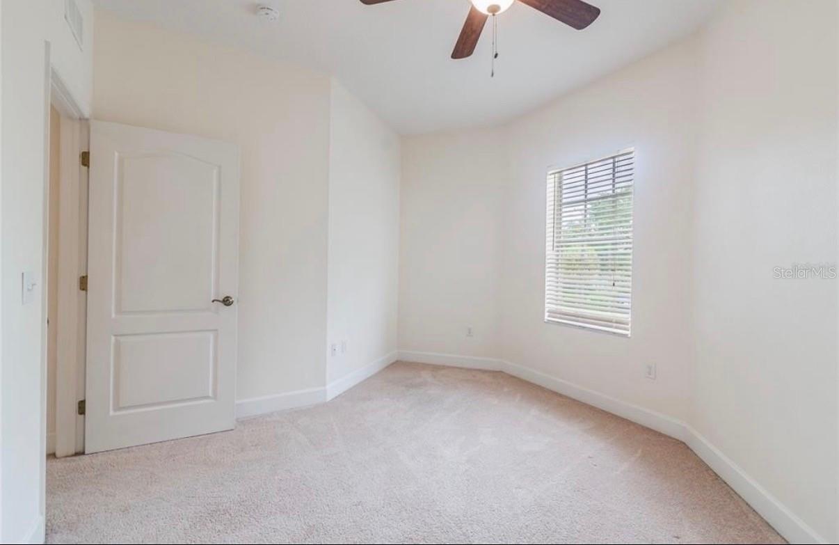 CLEVELAND PARK - Residential Lease