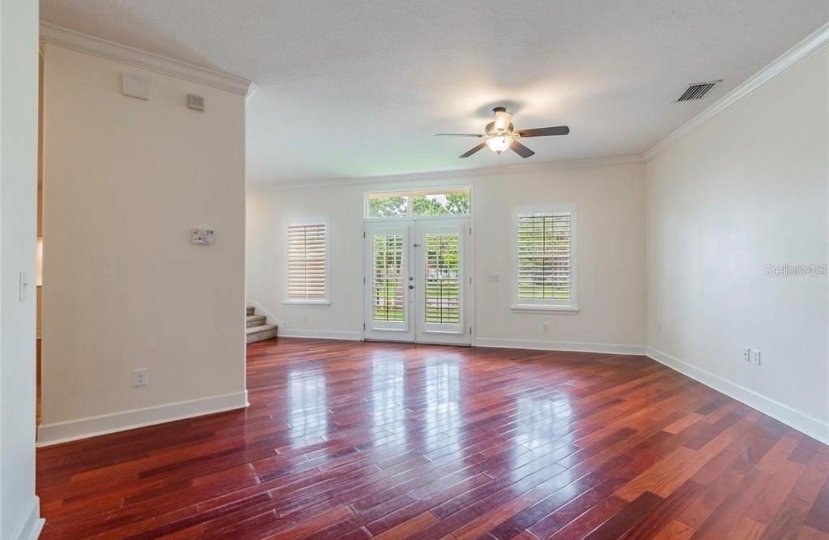 CLEVELAND PARK - Residential Lease