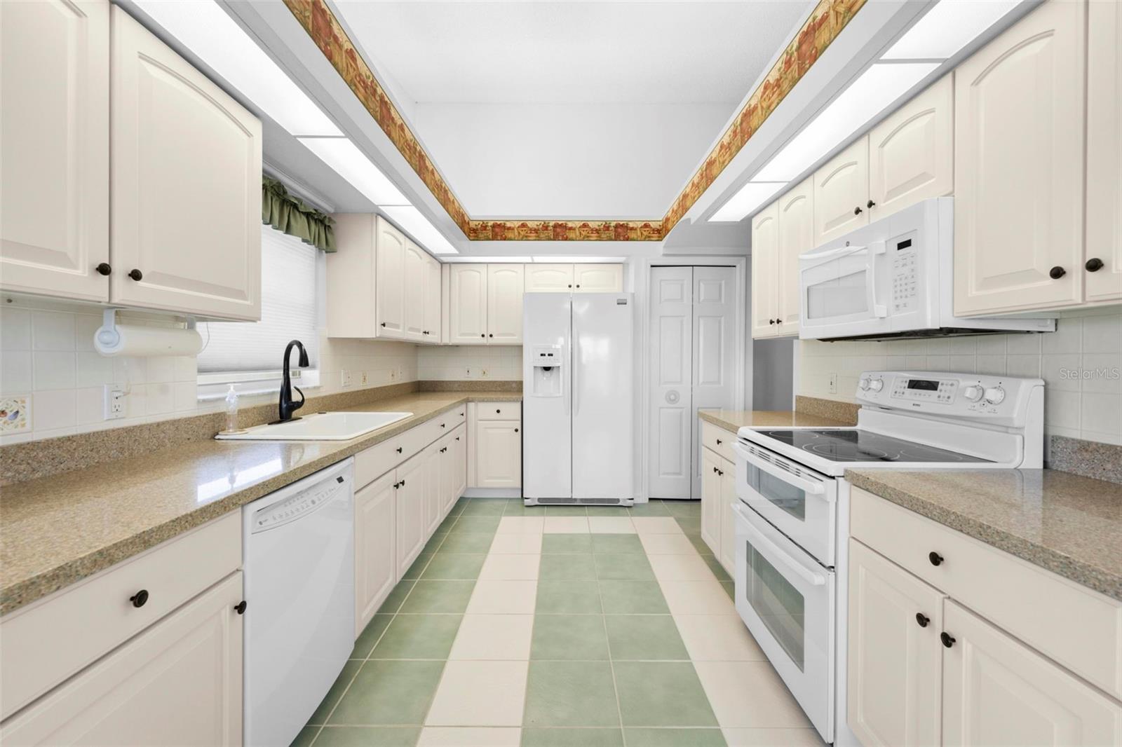 HERITAGE PINES VILLAGE 02 REP - Residential