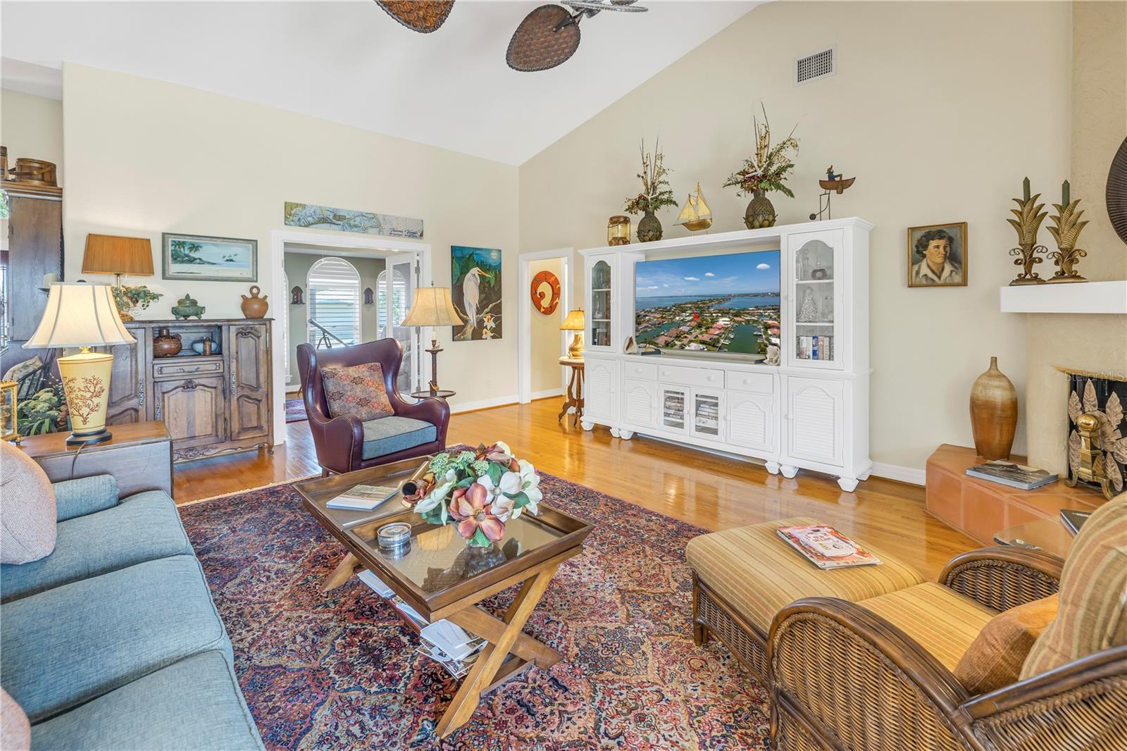 BAYWAY ISLES - Residential