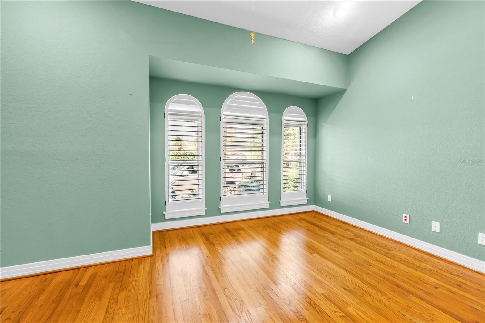 BAYWAY ISLES - Residential