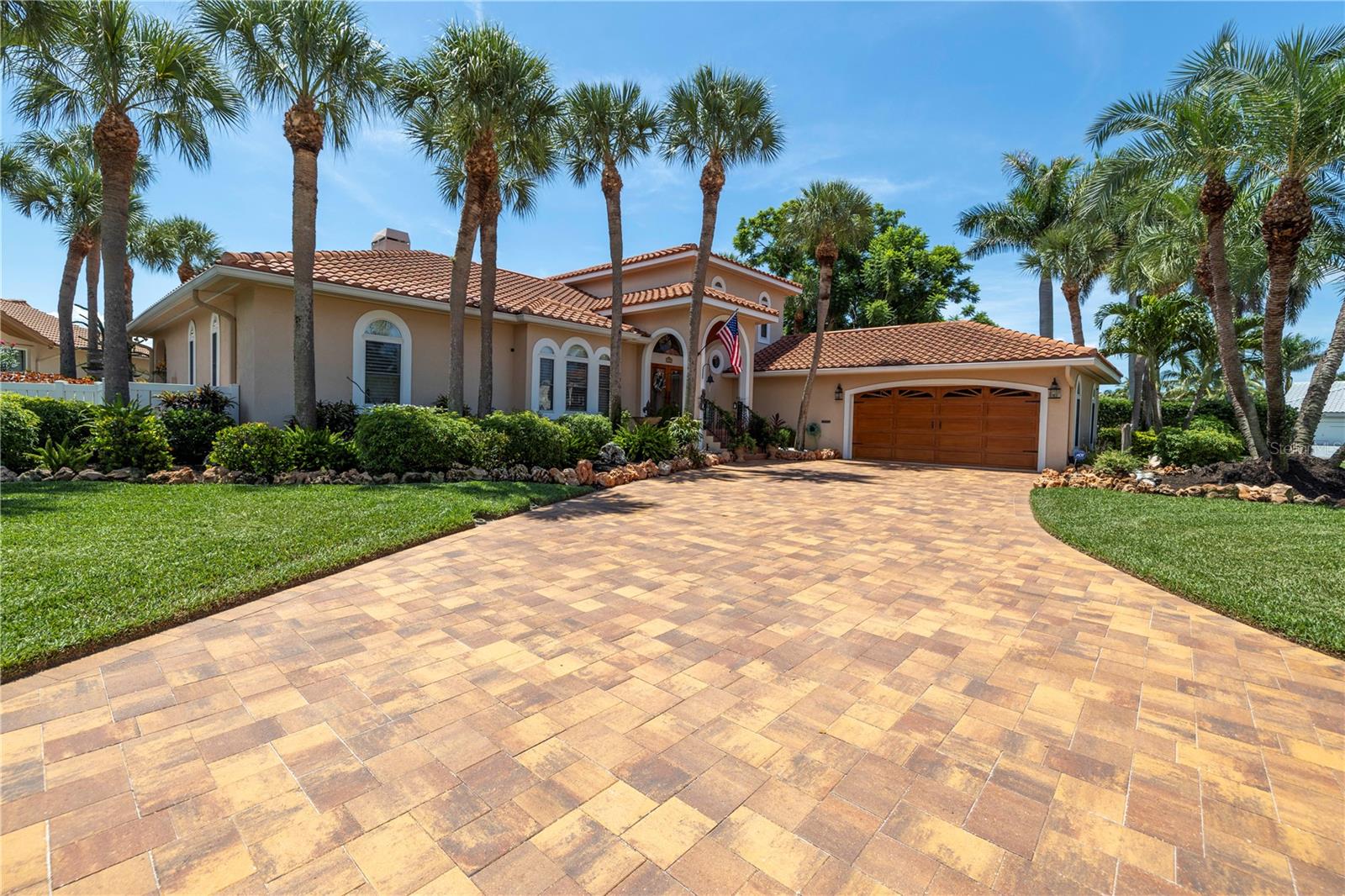 BAYWAY ISLES - Residential