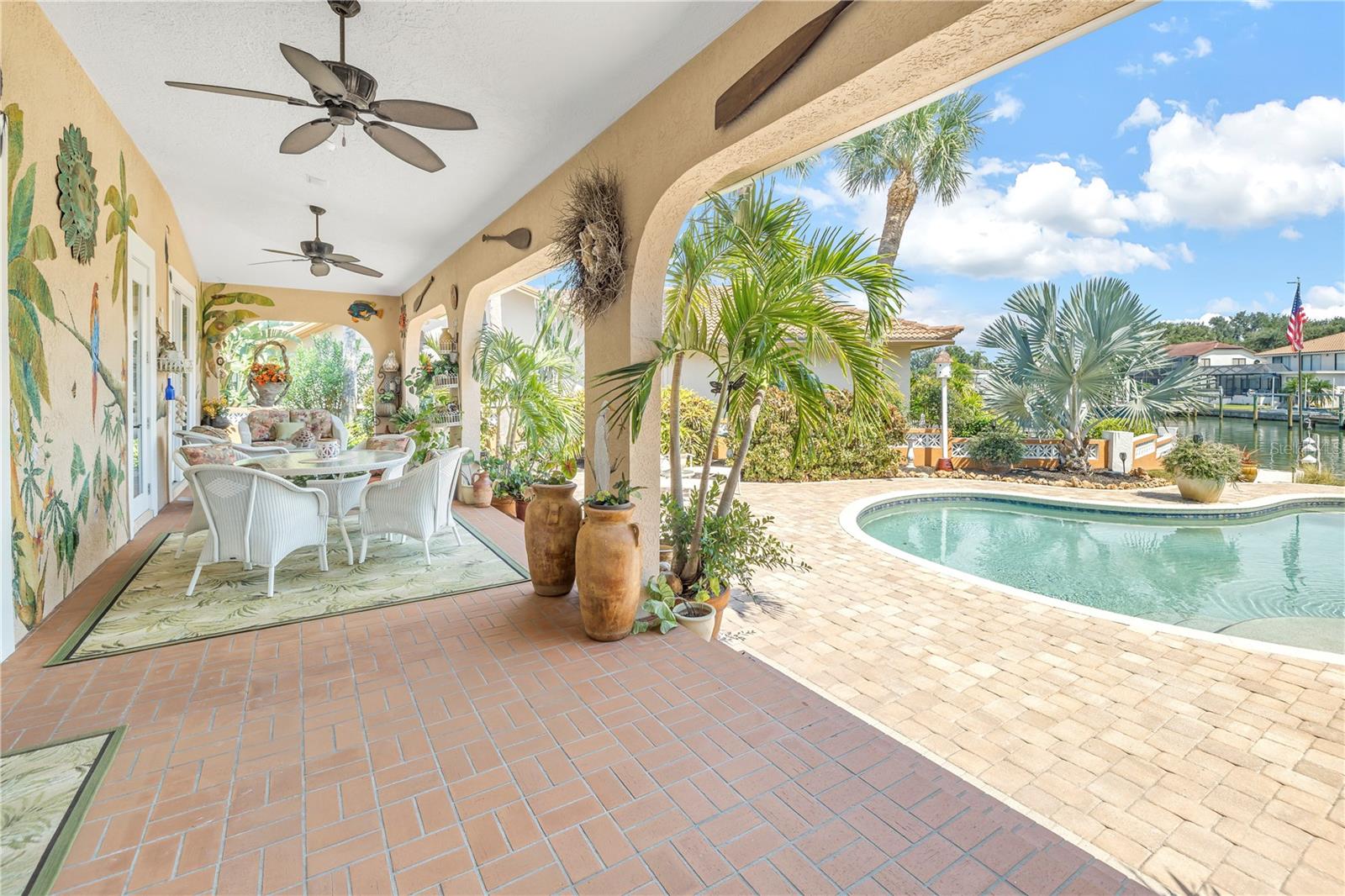 BAYWAY ISLES - Residential