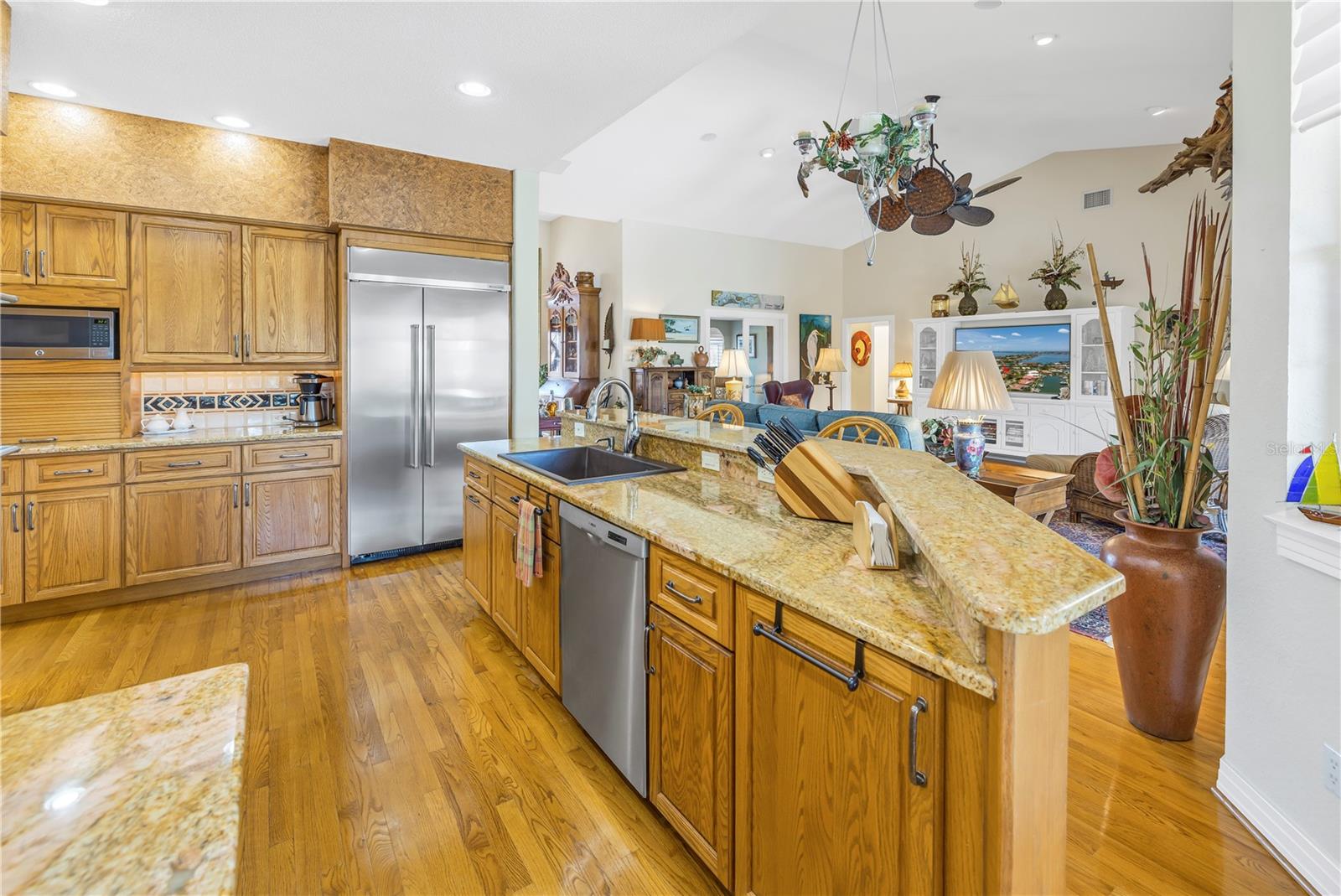 BAYWAY ISLES - Residential