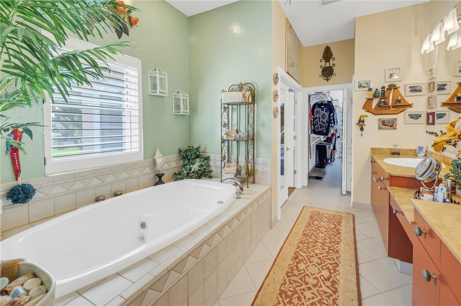 BAYWAY ISLES - Residential