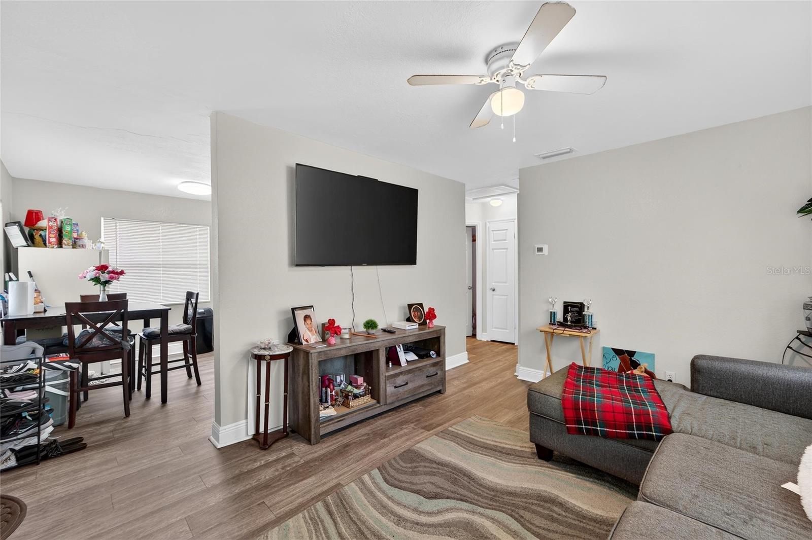 SCHOOLEYS HOMEVILLE - Residential Income