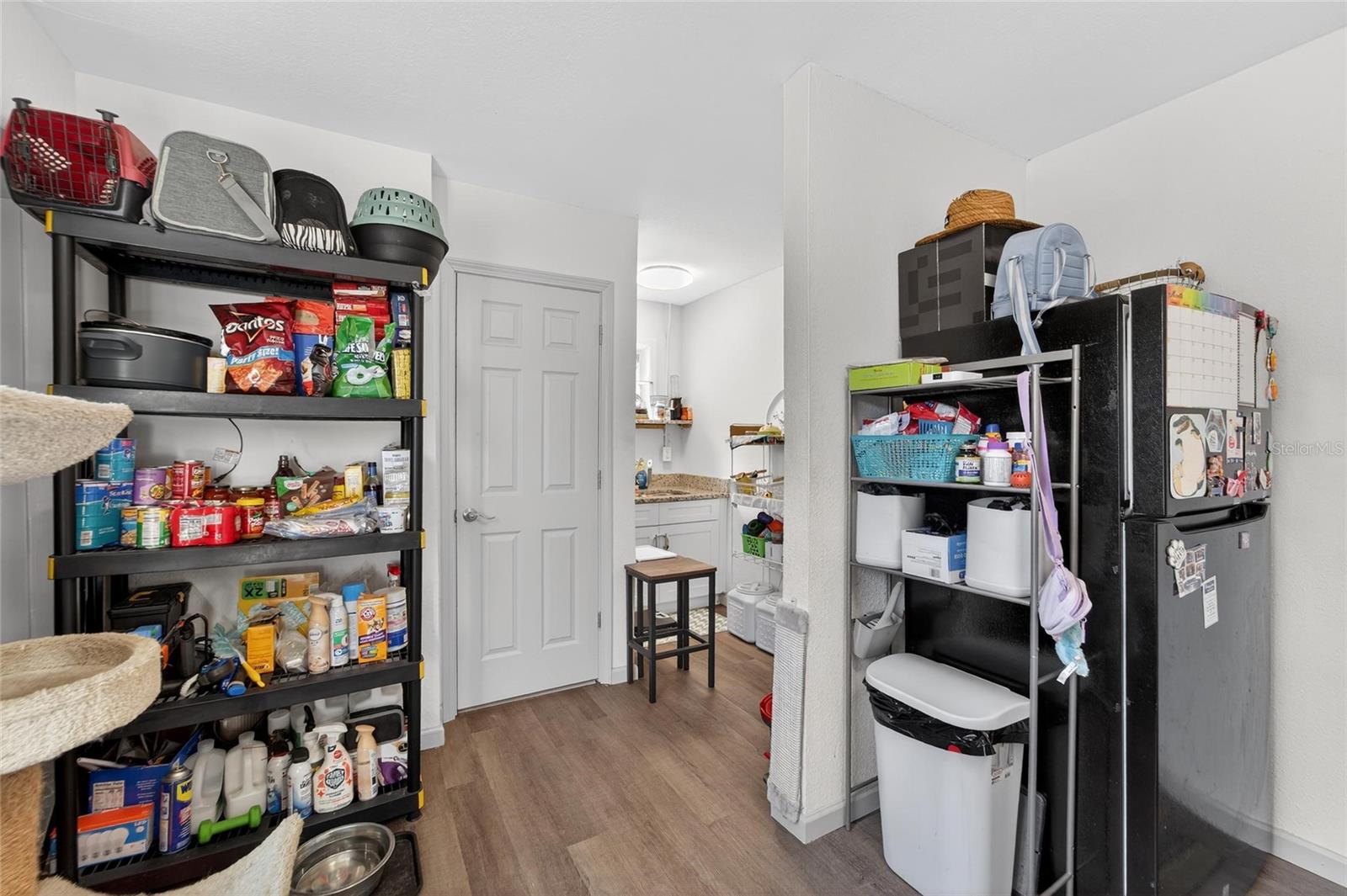 SCHOOLEYS HOMEVILLE - Residential Income