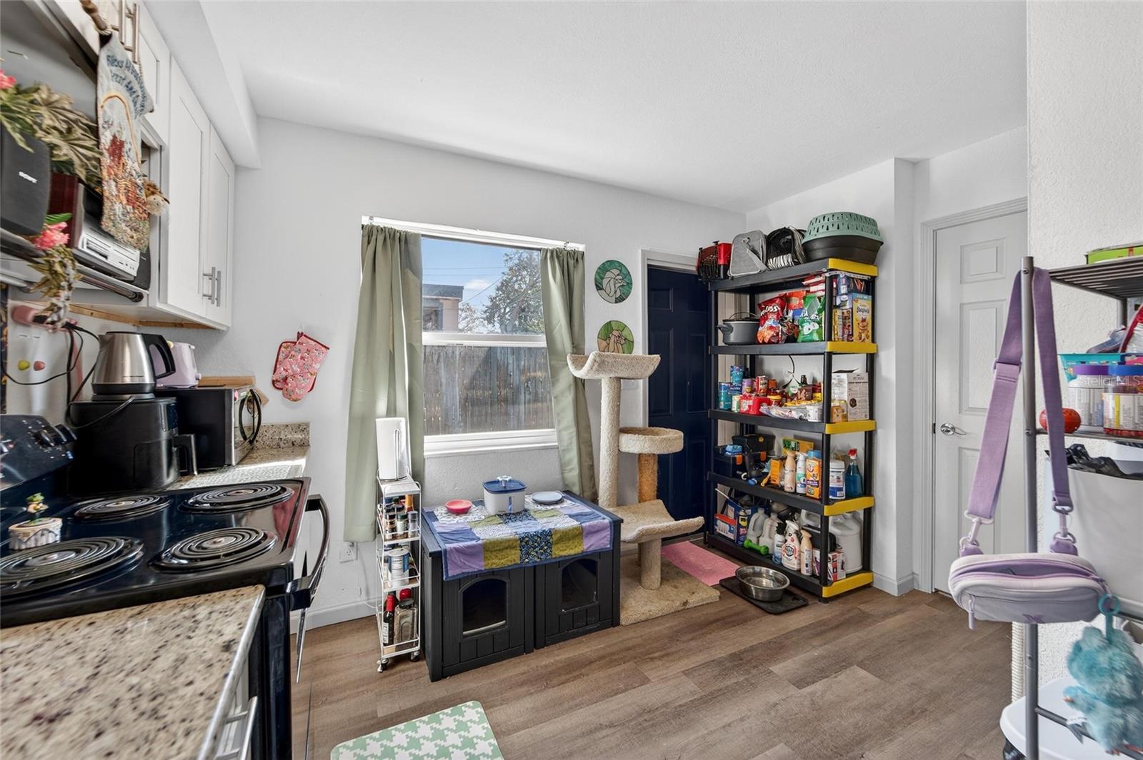 SCHOOLEYS HOMEVILLE - Residential Income