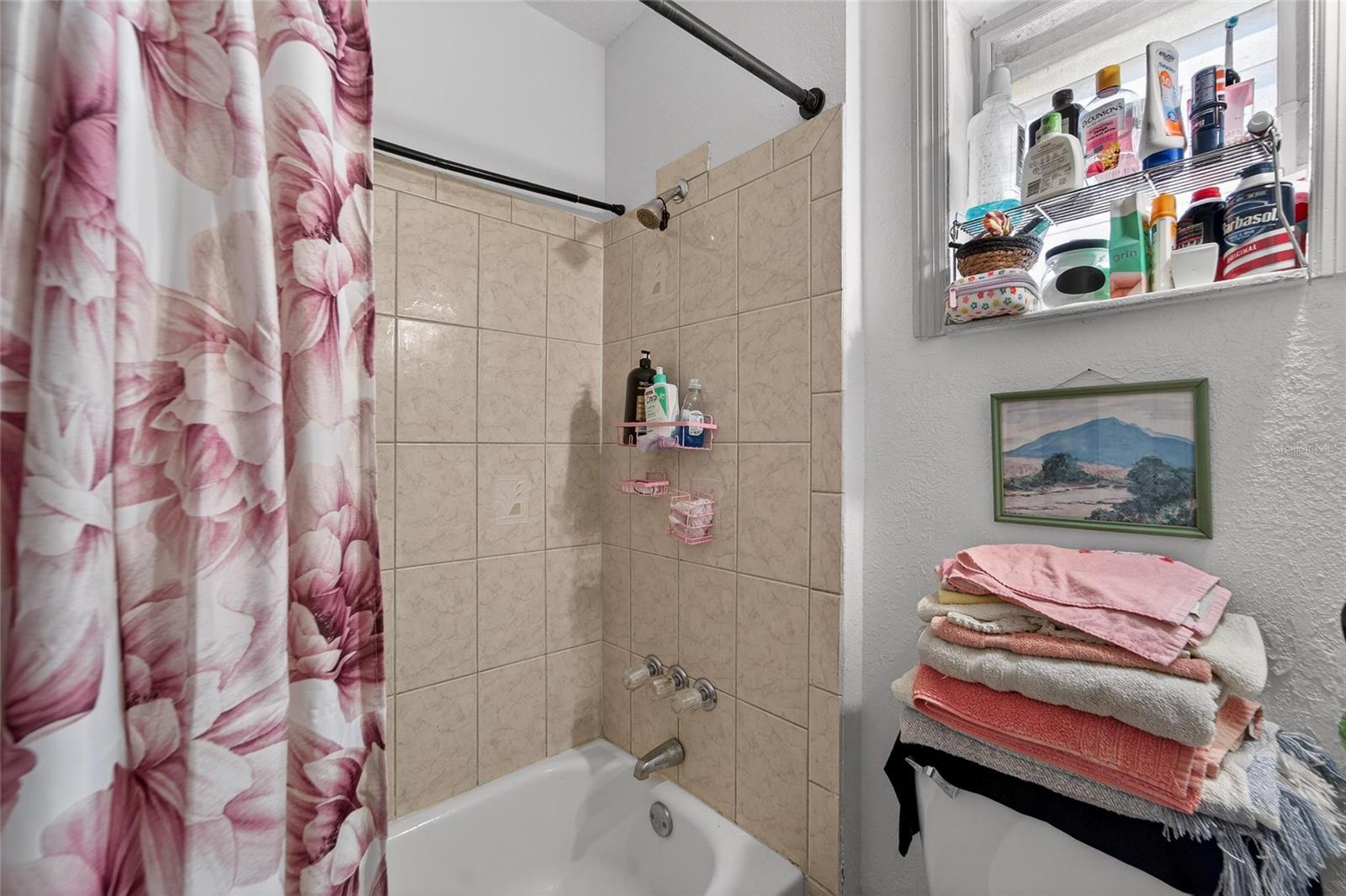 SCHOOLEYS HOMEVILLE - Residential Income