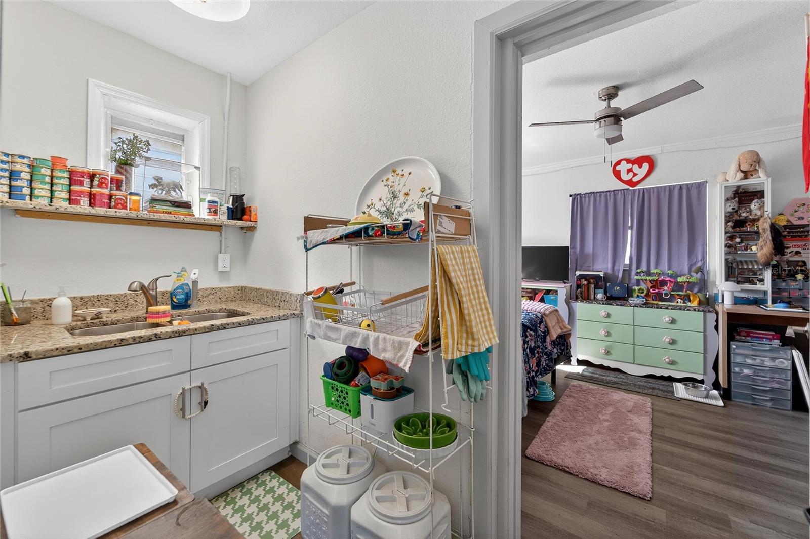 SCHOOLEYS HOMEVILLE - Residential Income