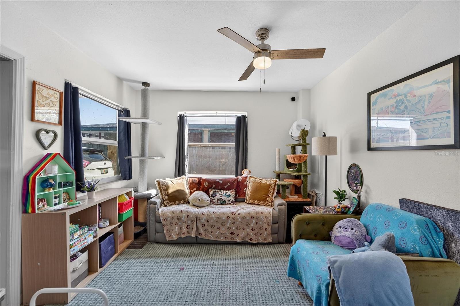 SCHOOLEYS HOMEVILLE - Residential Income