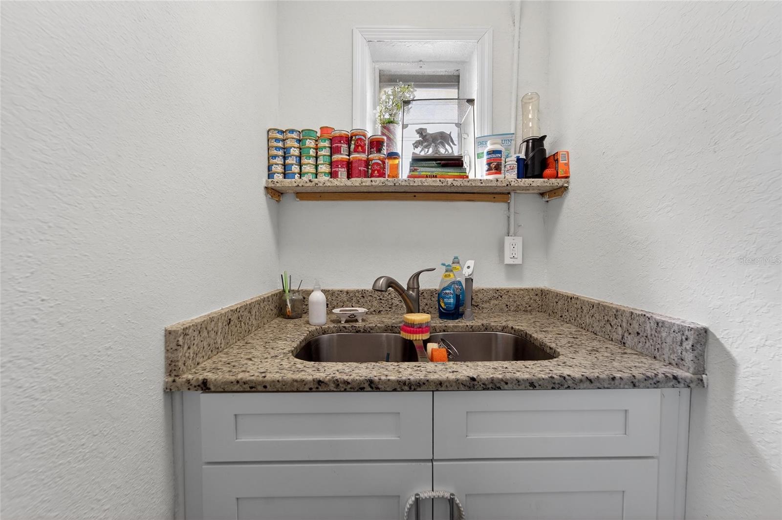 SCHOOLEYS HOMEVILLE - Residential Income