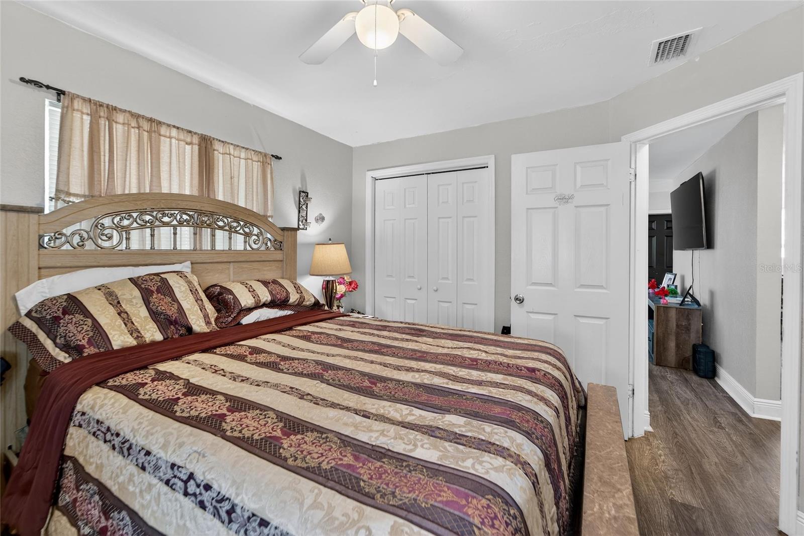 SCHOOLEYS HOMEVILLE - Residential Income