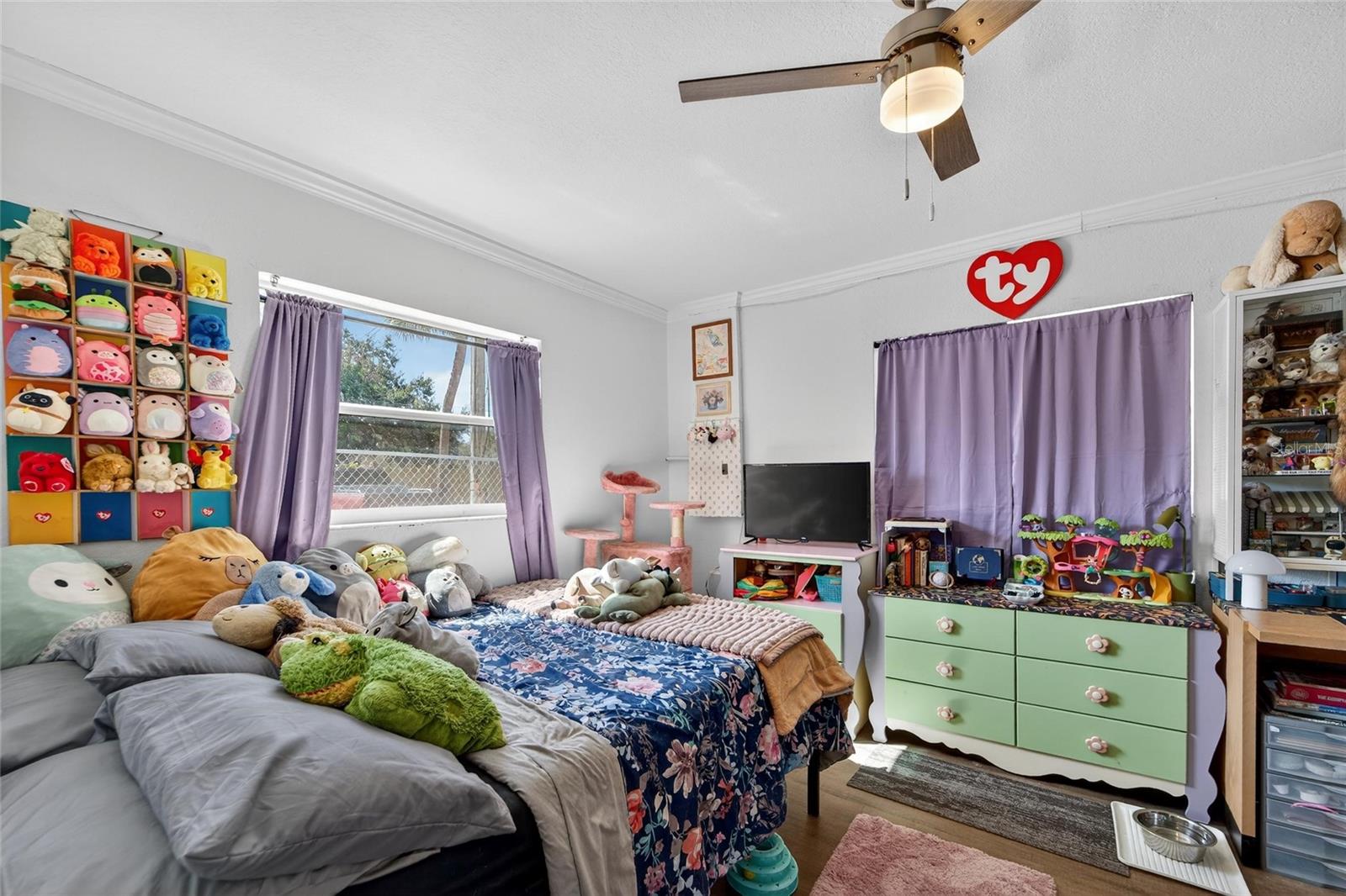 SCHOOLEYS HOMEVILLE - Residential Income