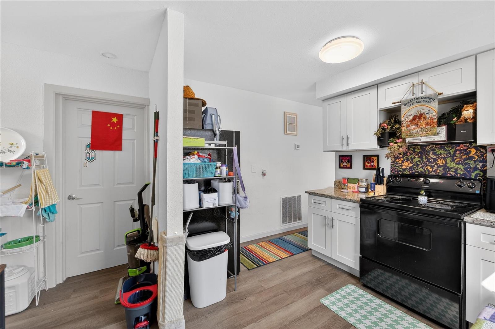 SCHOOLEYS HOMEVILLE - Residential Income