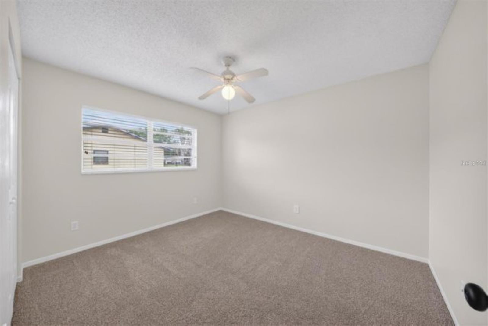 ROYAL PALMS - Residential