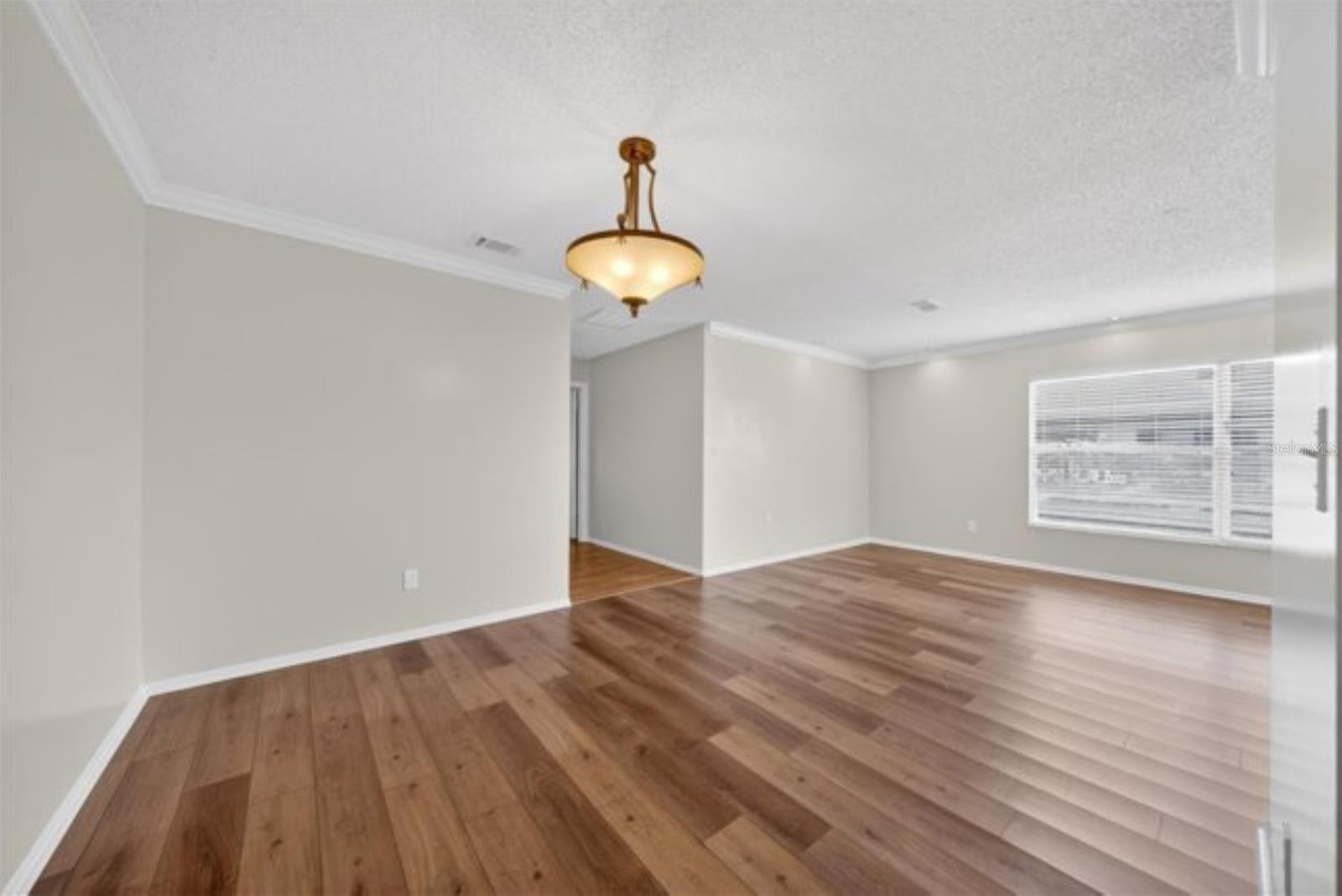 ROYAL PALMS - Residential