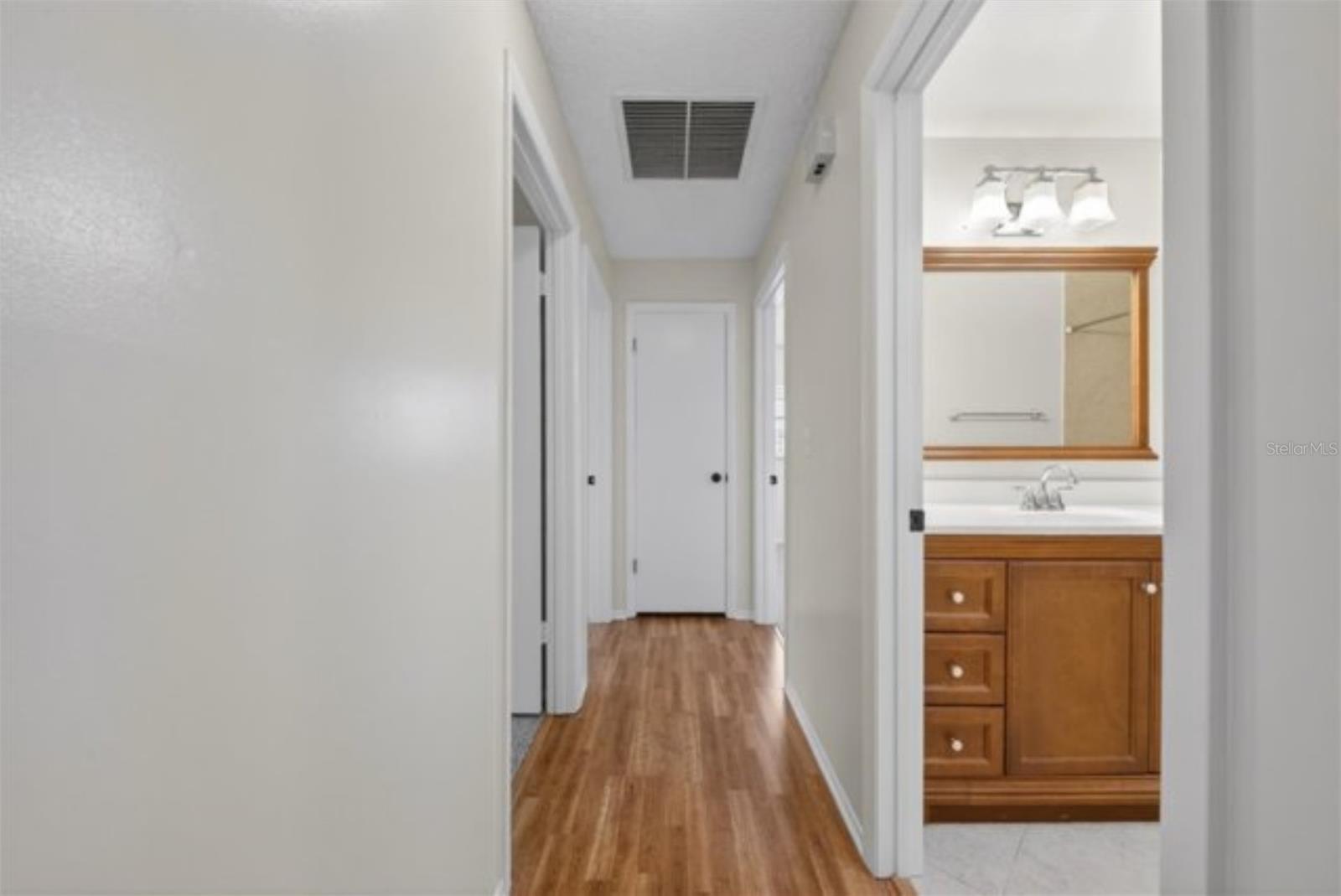 ROYAL PALMS - Residential