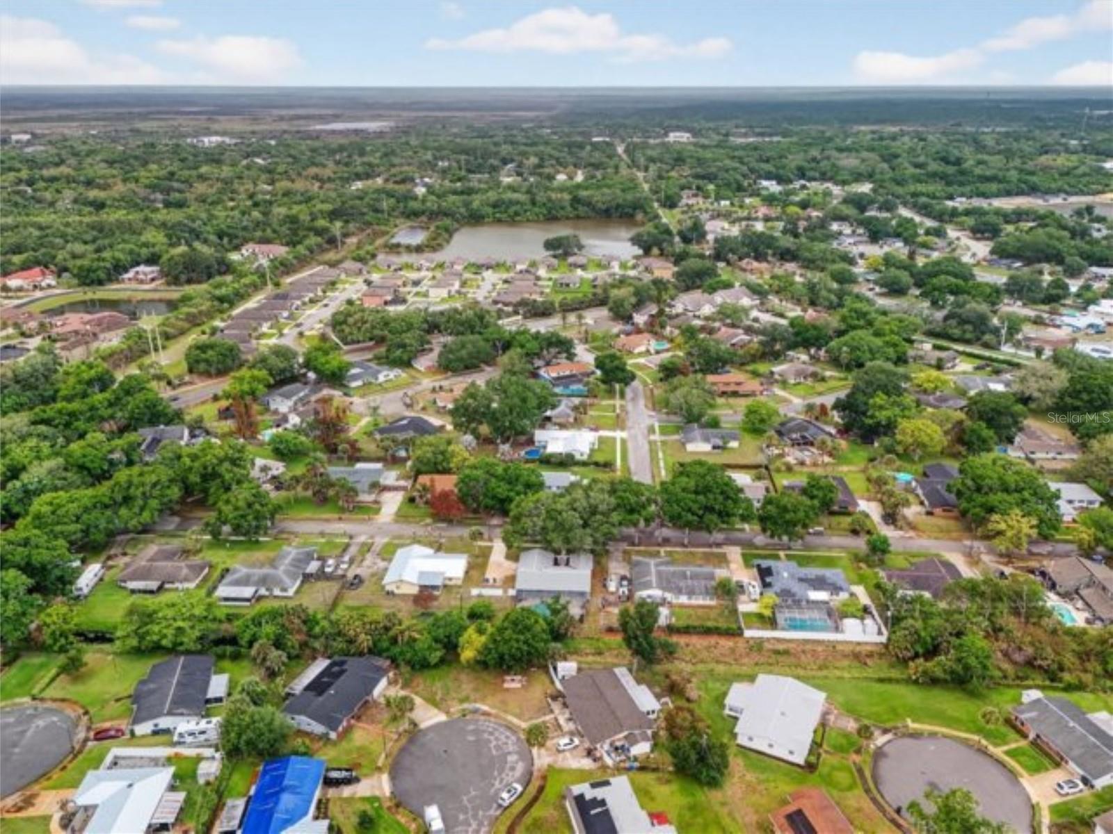 ROYAL PALMS - Residential