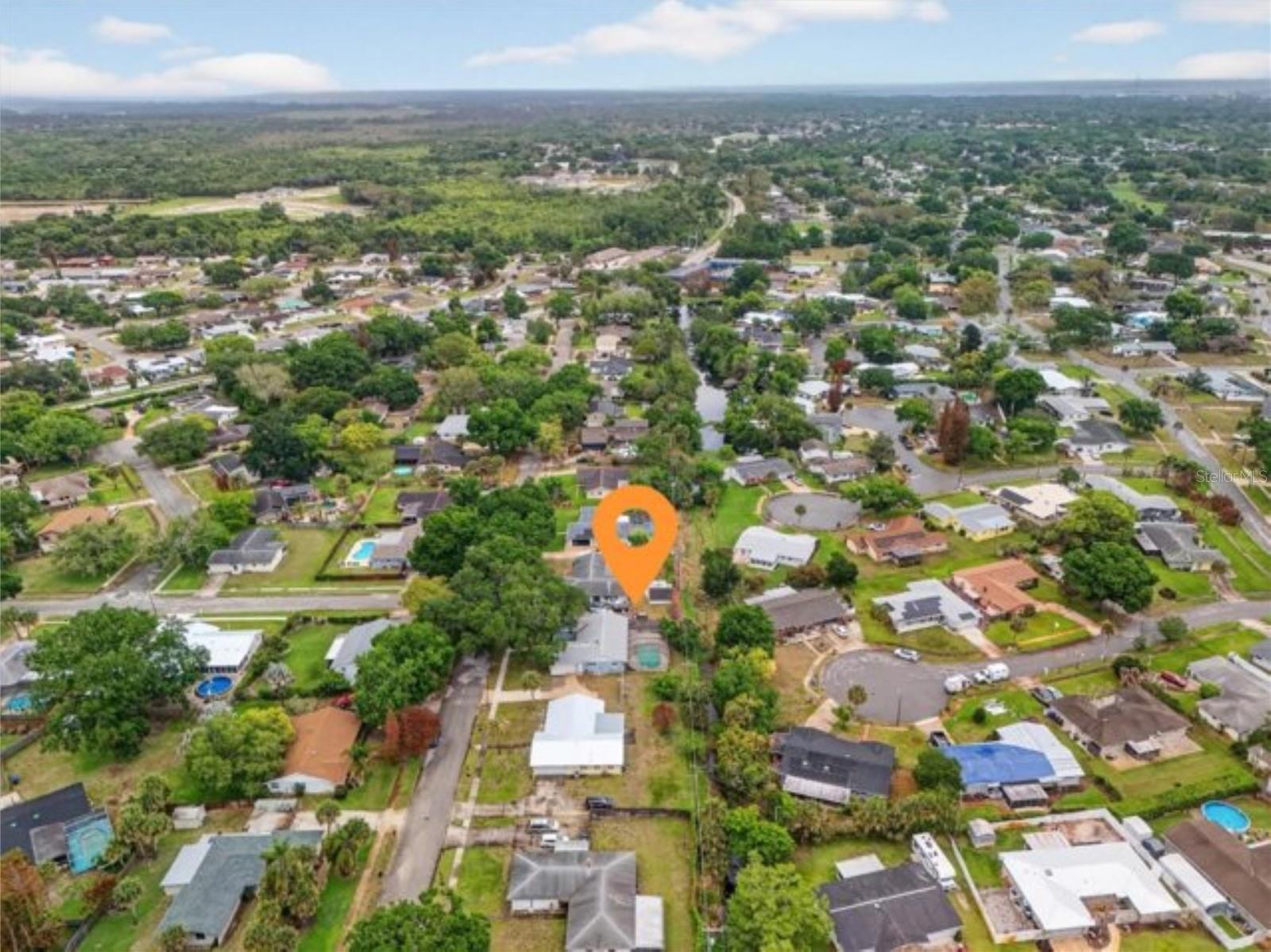 ROYAL PALMS - Residential