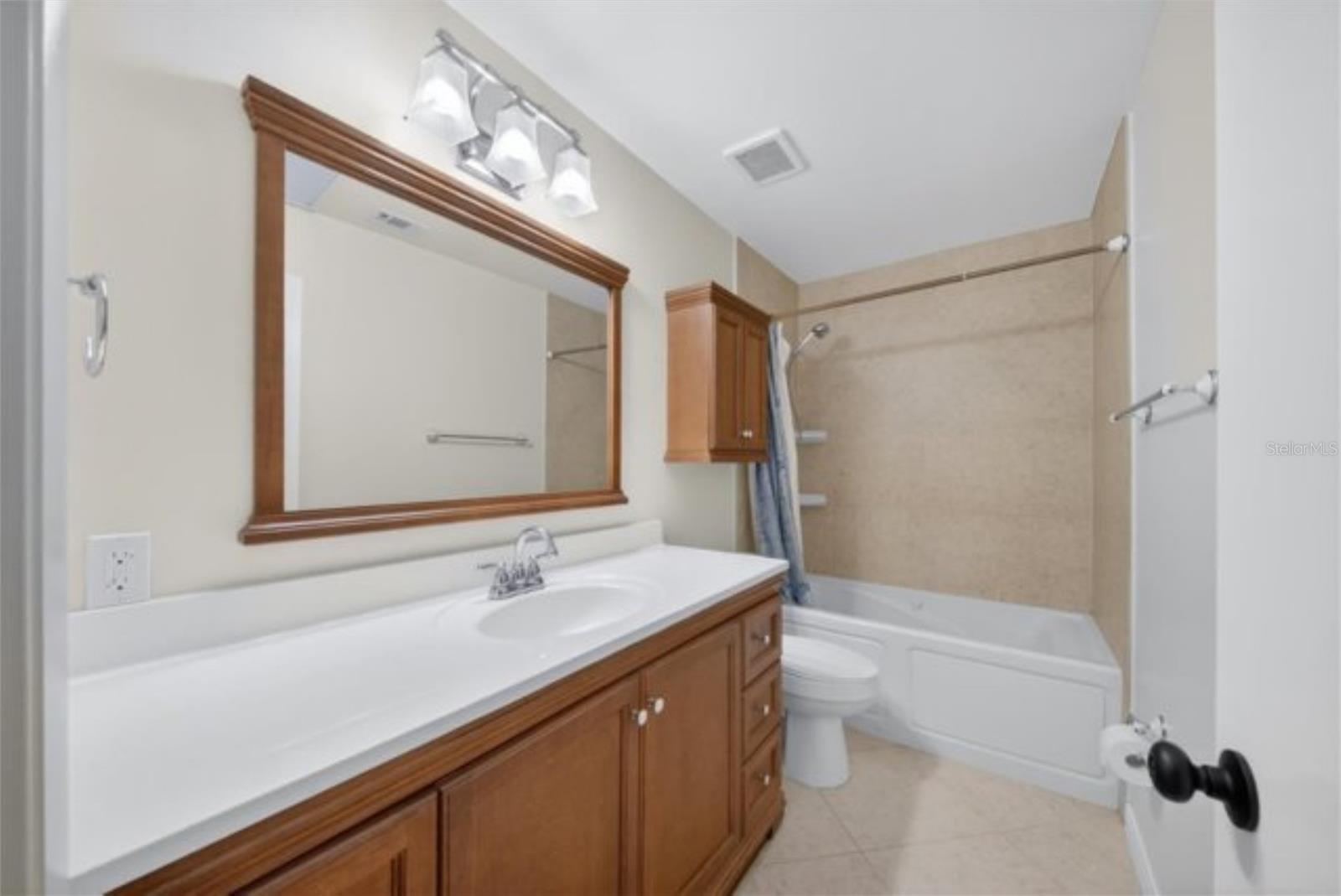 ROYAL PALMS - Residential