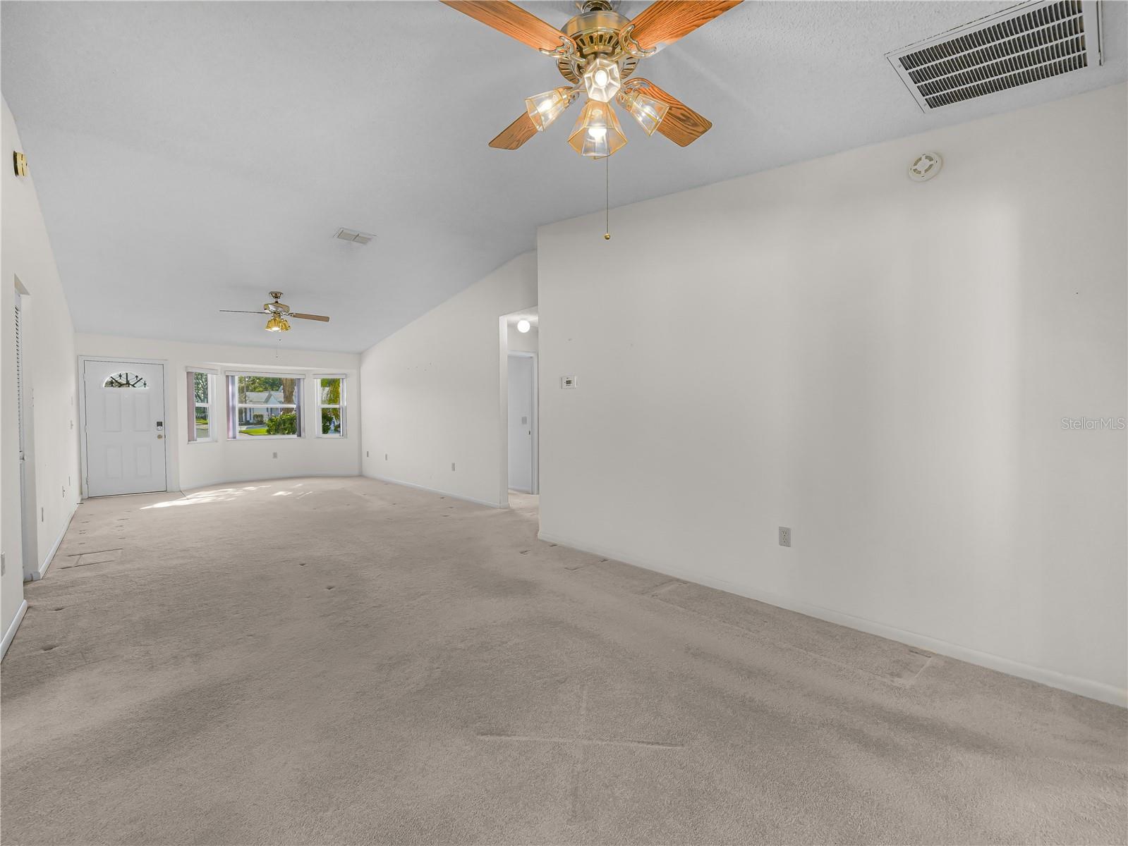 1933 PRAIRIE DUNES CIRCLE N