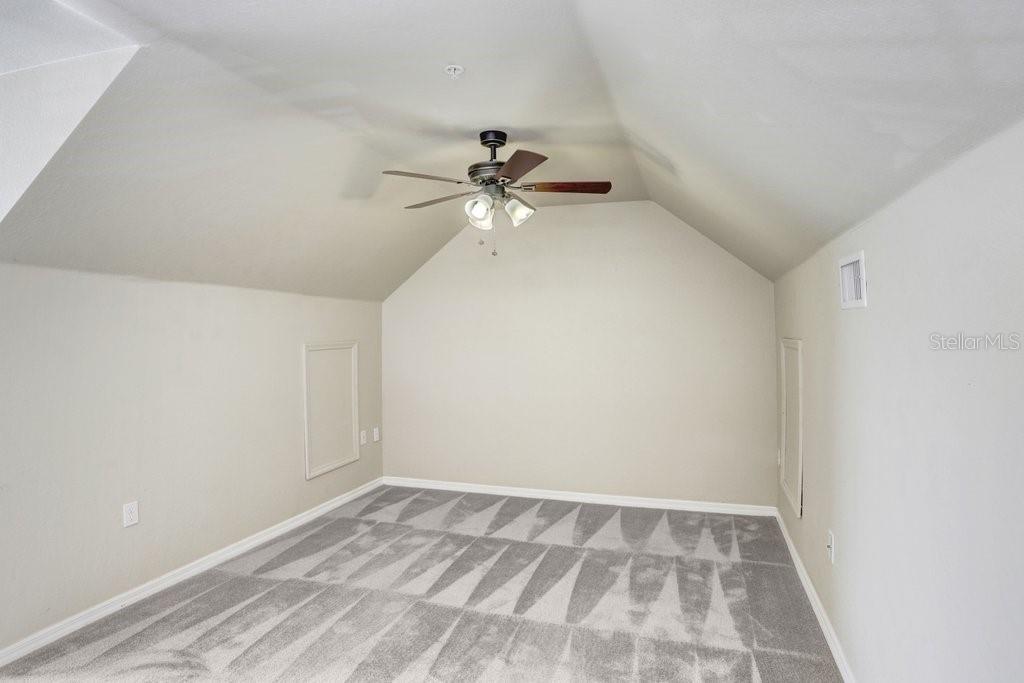 ADMIRALS WALK - Residential