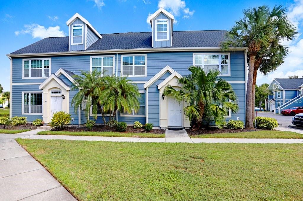 ADMIRALS WALK - Residential