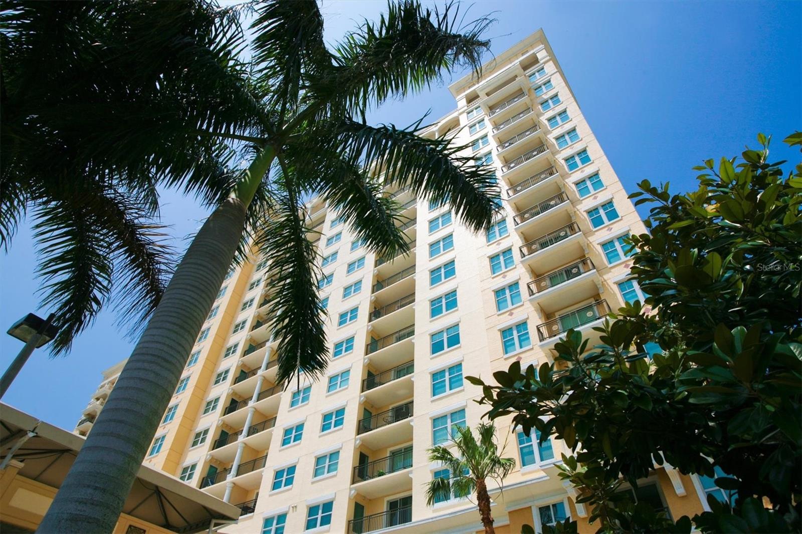800 N TAMIAMI TRAIL 604