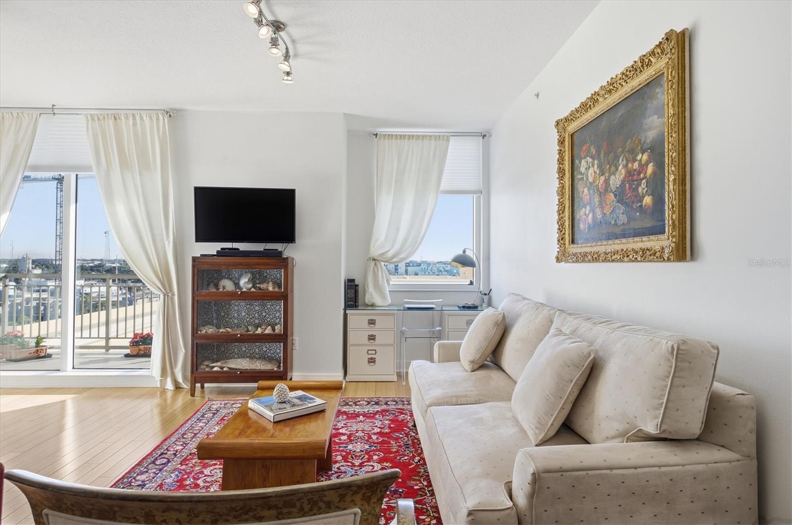 ALINARI - Residential