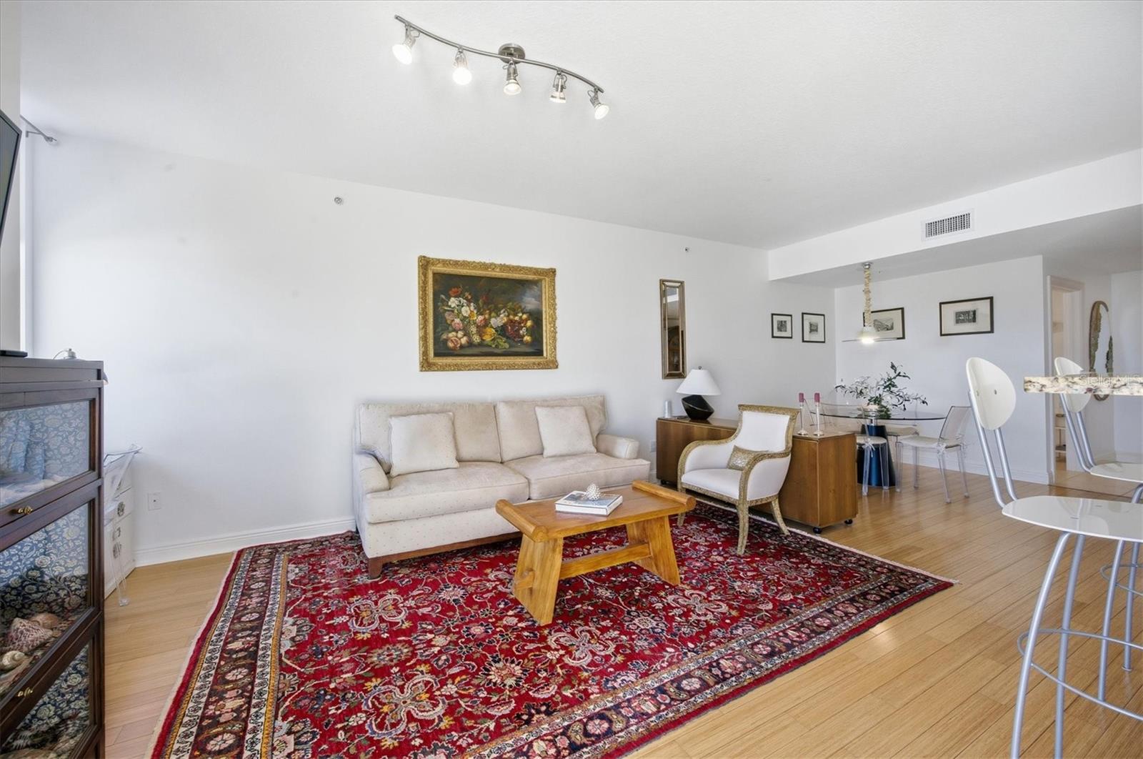 ALINARI - Residential