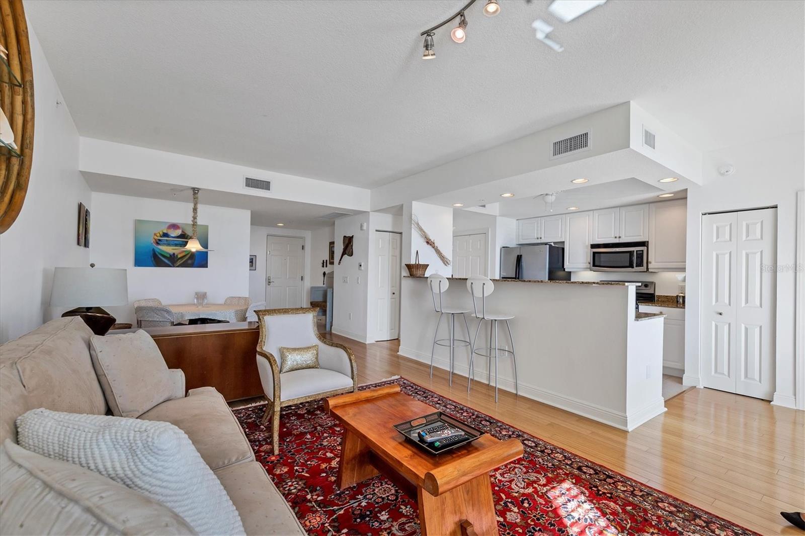 ALINARI - Residential