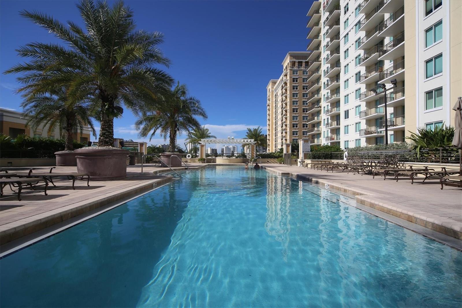 800 N TAMIAMI TRAIL 604