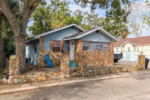 Photo of 2011 Auburn Street S, St Petersburg, FL 33712 (MLS # TB8453403)