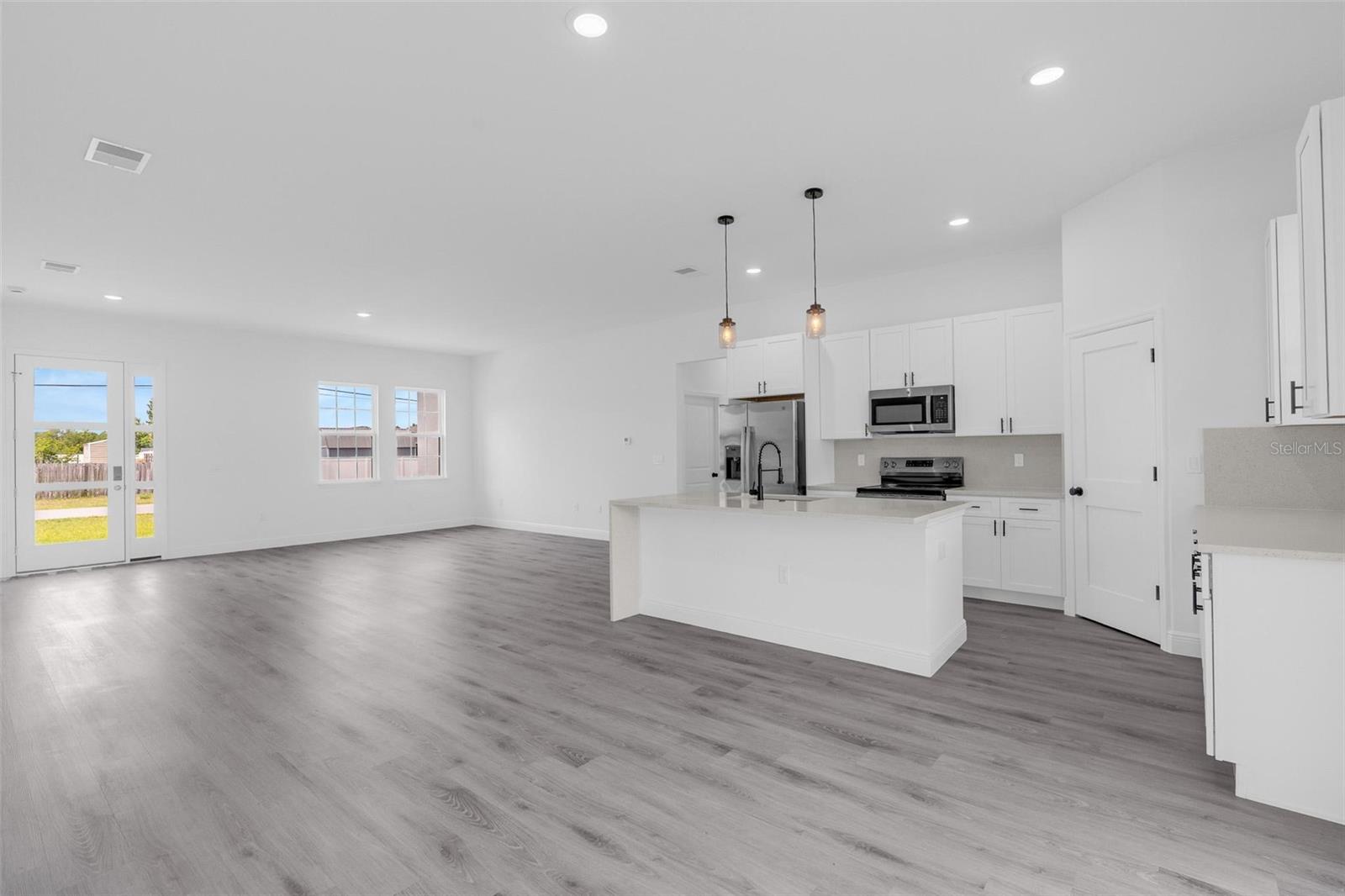 MARION OAKS 10 - Residential