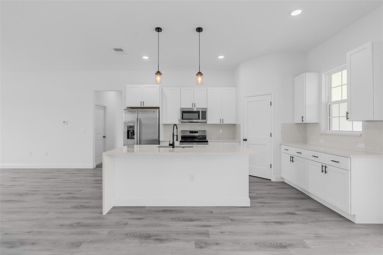 MARION OAKS 10 - Residential