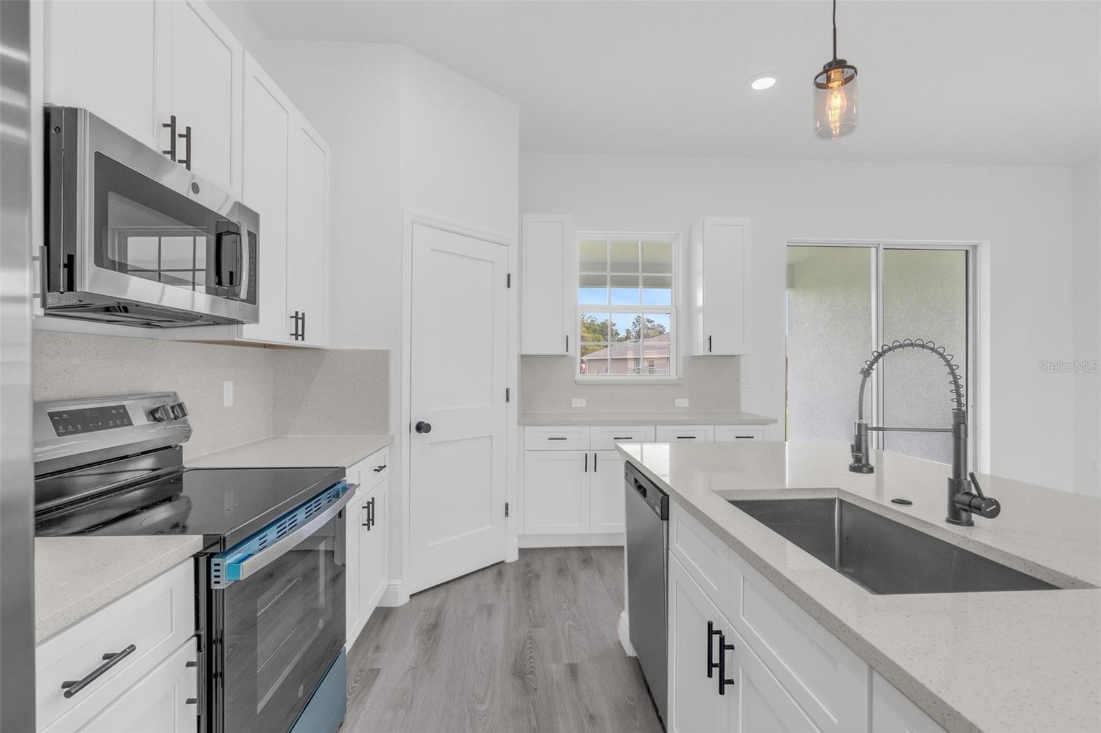 MARION OAKS 10 - Residential